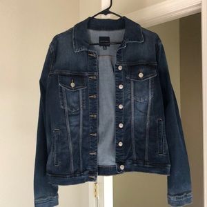 Never worn! Woman’s jean jacket, XL